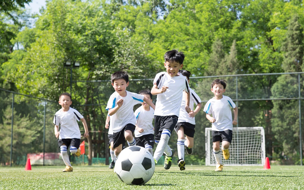 深圳王之者足球：足球教练教孩子更要学会懂孩子！