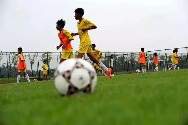 深圳王之者足球： 优化青少年球员耐力训练的建议