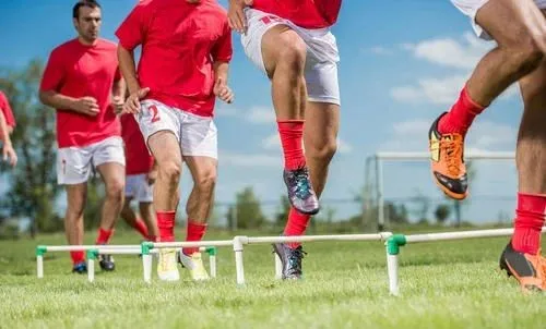 深圳王之者足球：青少年球员身体训练应遵循的基本原则