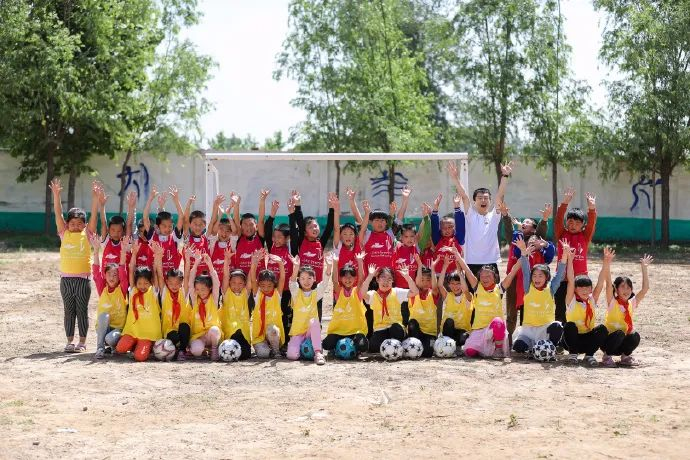 深圳王之者足球：当生命只剩三年，他选择去教孩子们踢球
