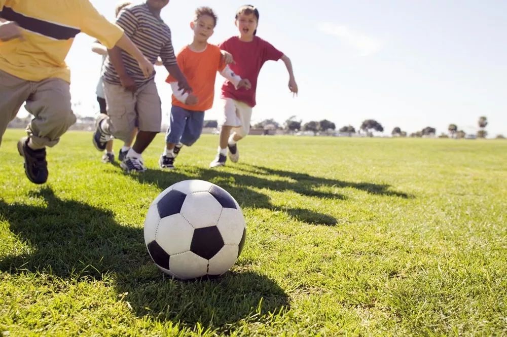 什么样的孩子适合学习足球？